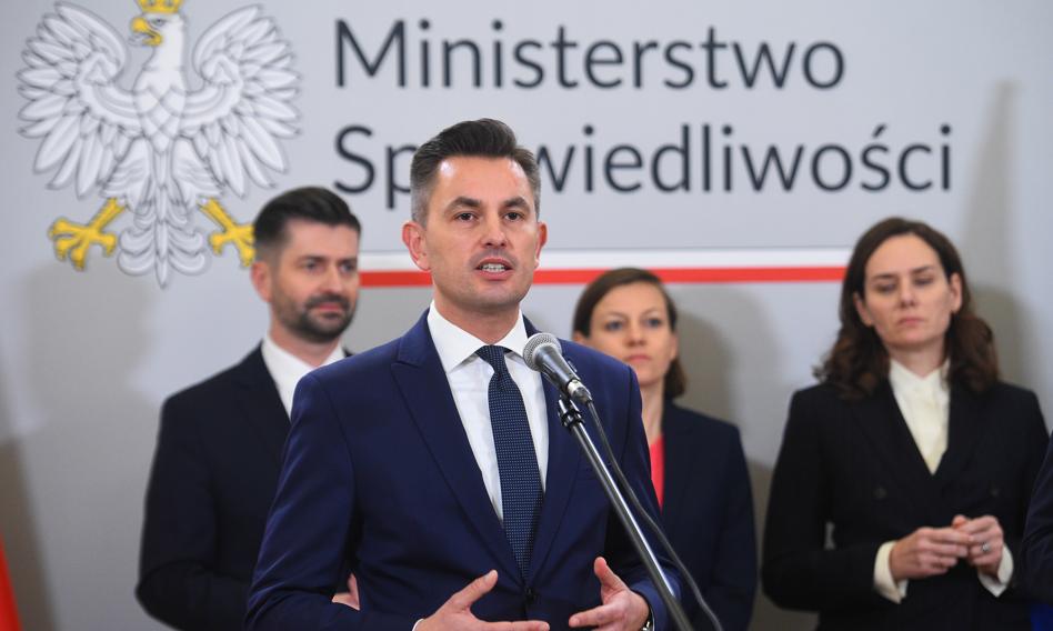 Wiceszef MS: prezydent Duda to &quot;ojciec chrzestny&quot; obecnej KRS