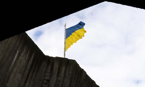 Kijów zamarza przy -14 stopniach. Ponad 5,6 tys. domów bez ogrzewania po ataku Rosji