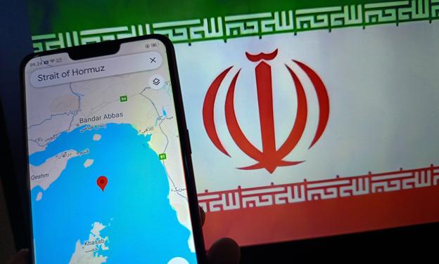 Iran zamyka cieśninę Ormuz. Wojna w Libanie paraliżuje światowy handel ropą