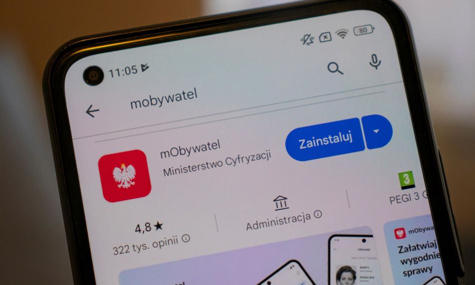mObywatel zamiast pliku dokumentów. Czy aplikacja przydaje się na co dzień?