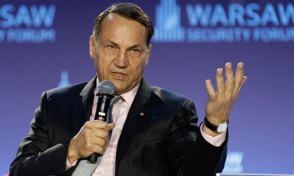 "Sabotowanie najeźdźcy nie jest przestępstwem". Sikorski: Jestem dumny z polskiego sądu