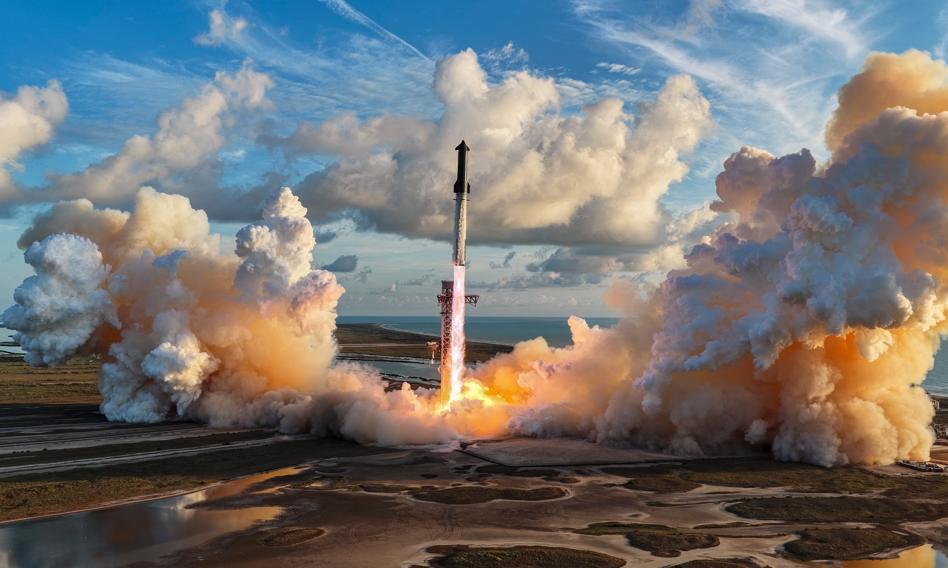Starship osiągnął orbitę i rozmieścił satelity Starlink. Przełomowy lot SpaceX