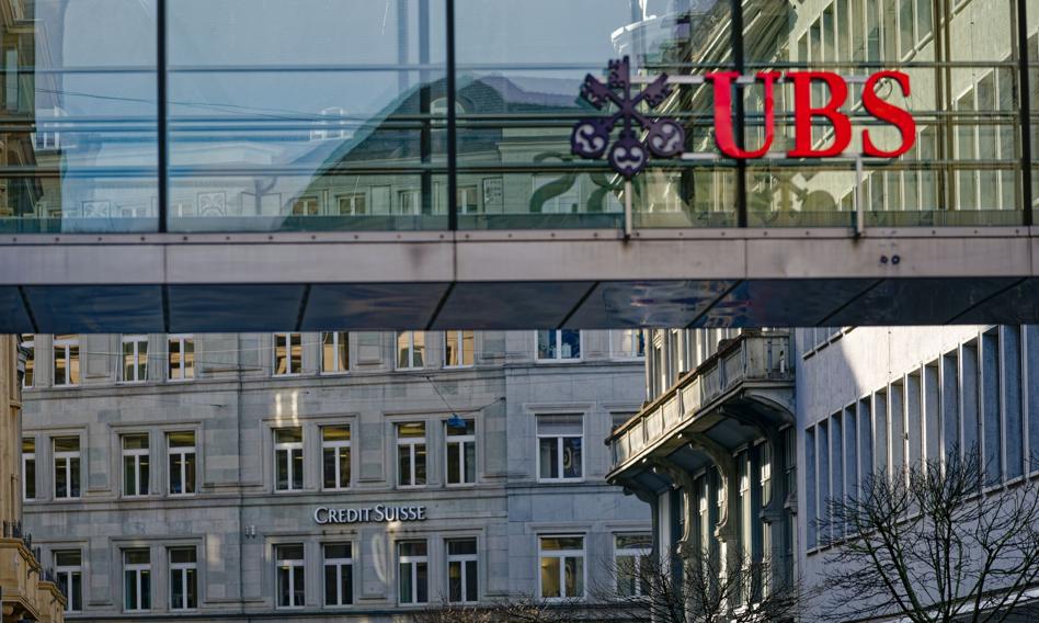 UBS przejmie Credit Suisse i będzie zwalniać. Pracę mogą stracić dziesiątki tysięcy osób na całym świecie