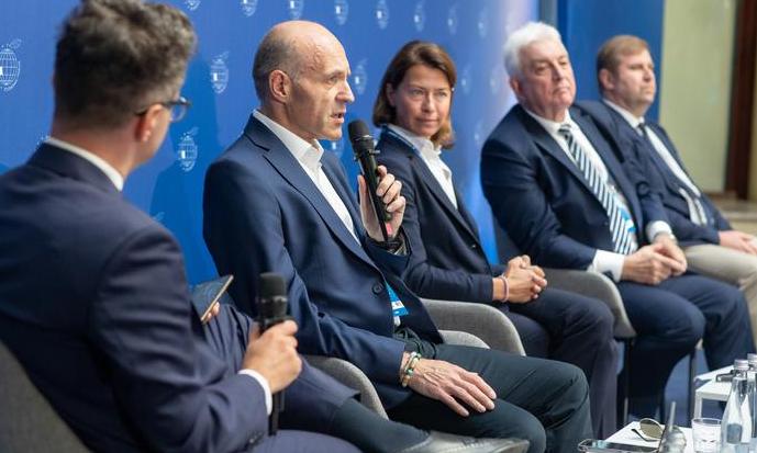 Polska powinna budować relacje z państwami z Azji