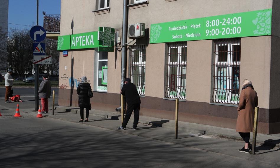 Od środy możliwe szczepienia przeciw COVID-19 w aptekach