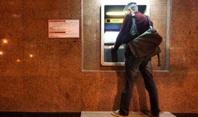 Zainfekowane bankomaty pozwalają wypłacać pieniądze bez kart kredytowych