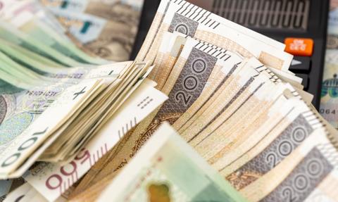 Ranking kredytów gotówkowych na 26 tys. zł. Sprawdź, który bank posiada najlepszą ofertę