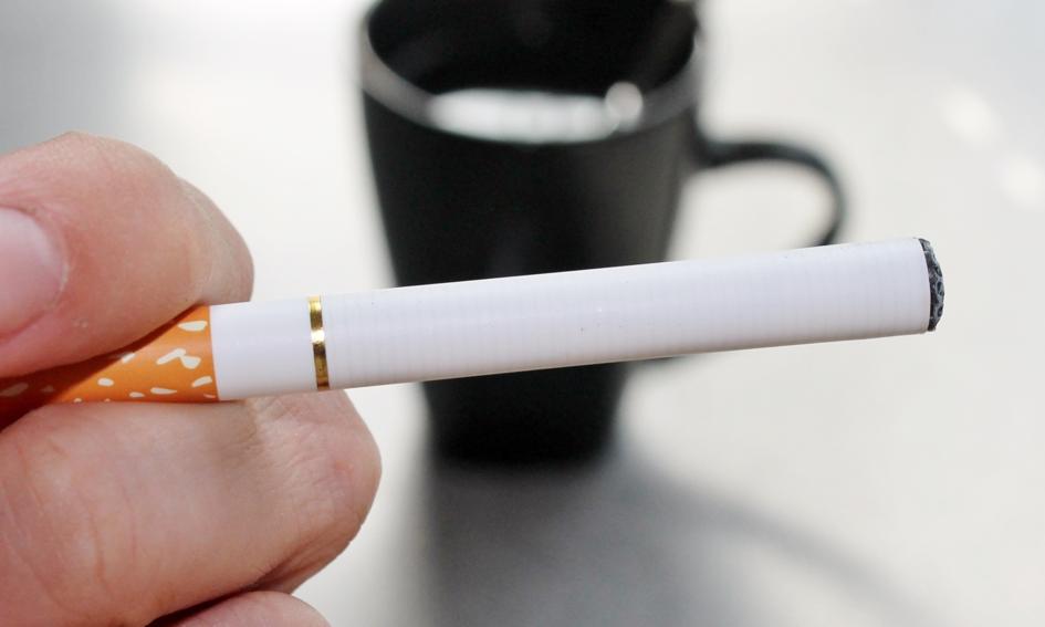Sejm za odroczeniem poboru akcyzy od płynu do e-papierosów