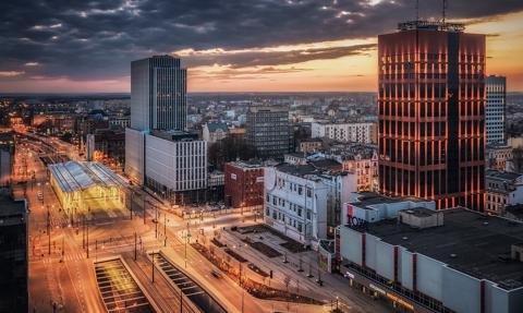 Warimpex kupił biurowiec Red Tower w Łodzi