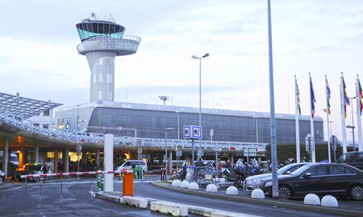 Niebo na Francją opustoszeje. Kontrolerzy lotów w całym kraju planują strajk