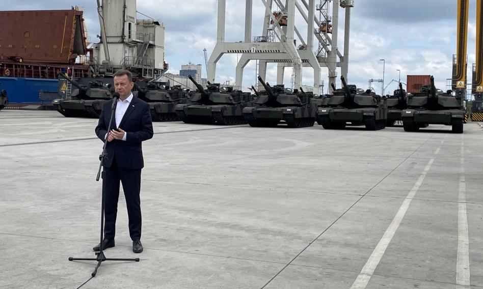 Pierwsze abramsy już w Polsce. Amerykańskie czołgi wypełnią lukę po sprzęcie przekazanym Ukrainie