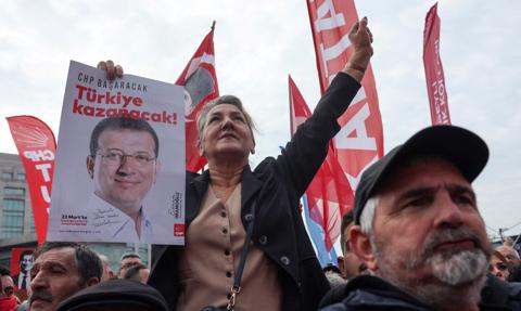 2352 lata więzienia dla głównego rywala Erdogana? Rusza proces burmistrza Stambułu