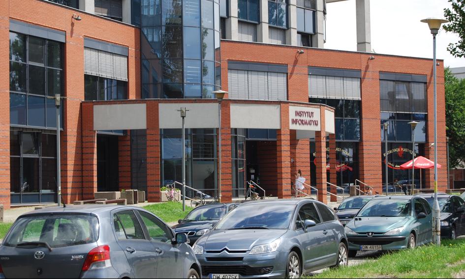 Największe polskie uczelnie rezygnują z opłat za drugi kierunek