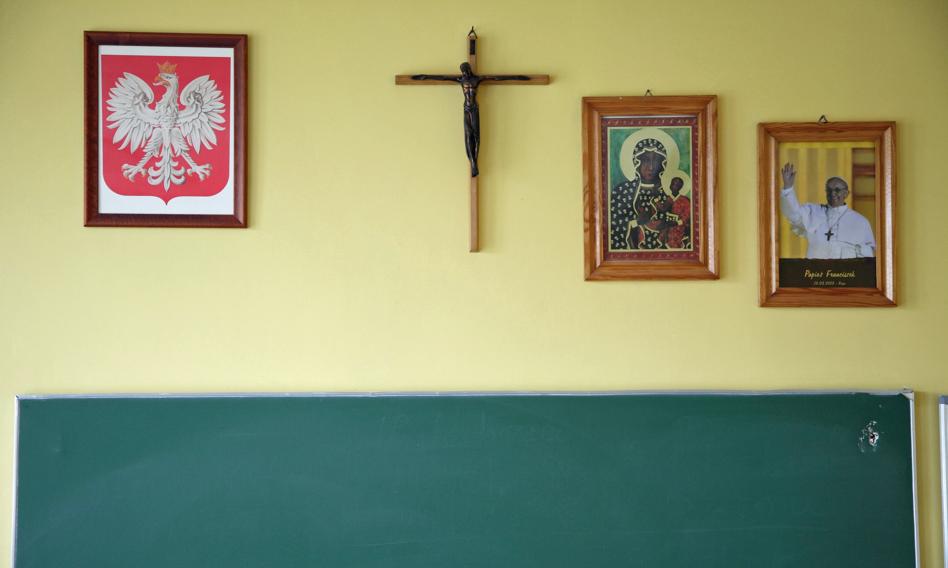 Czy ocena z religii wlicza się do średniej? Chaos prawny, sprzeczne interpretacje