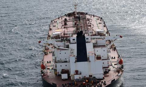 Ukraina uderzyła u brzegów Afryki? Tankowiec z rosyjską ropą uszkodzony przez zewnętrzne eksplozje
