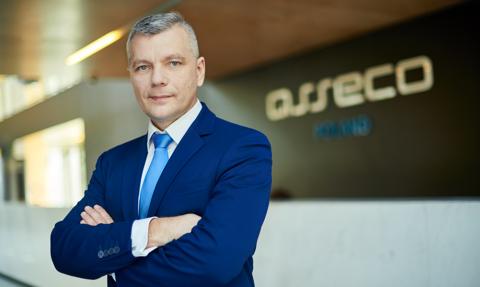 Technologia na rynkach finansowych. AI poluje na oszustów, ale wyzwań jest wiele