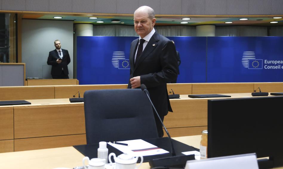 Politico: Niemcy chcą kamieni milowych przy wypłacaniu środków z budżetu UE