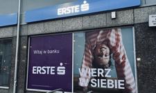Potrójne uderzenie Erste. Do 700 zł za konto i dodatkowe 300 zł za rachunki 