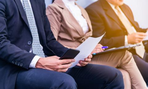 Kłamstwa, ghosting i CV „na autopilocie”. To najbardziej irytuje rekruterów