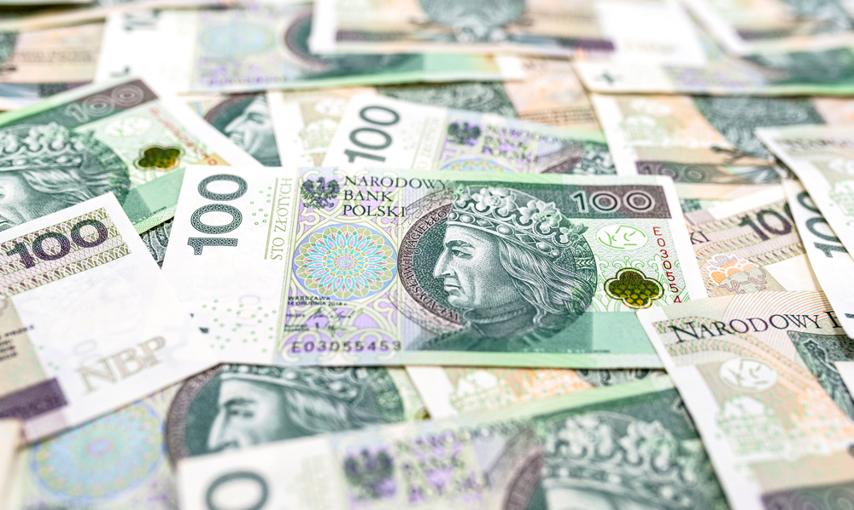 100 tysięcy w gotówce. Gdzie ulokować, żeby powiększyć oszczędności?