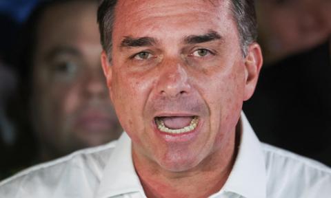 Flavio Bolsonaro ogłosił się prezydentem Brazylii