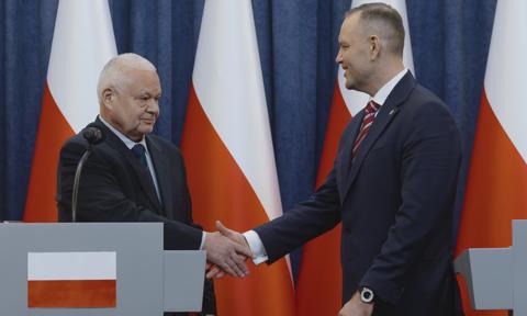 Prezydent ma alternatywę. Proponuje rządowi "SAFE 0 procent". Sfinansuje go NBP?