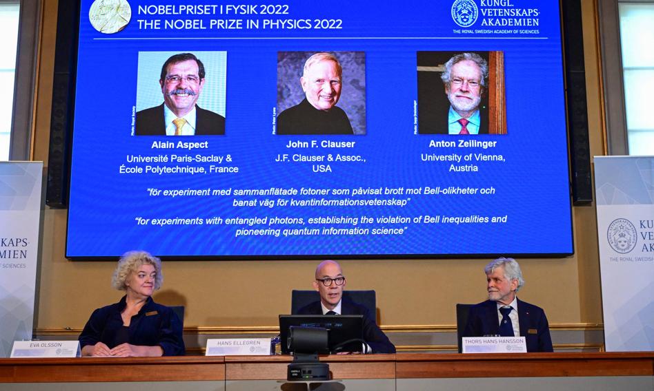 Trzej naukowcy zajmujący się mechaniką kwantową laureatami tegorocznej Nagrody Nobla z fizyki