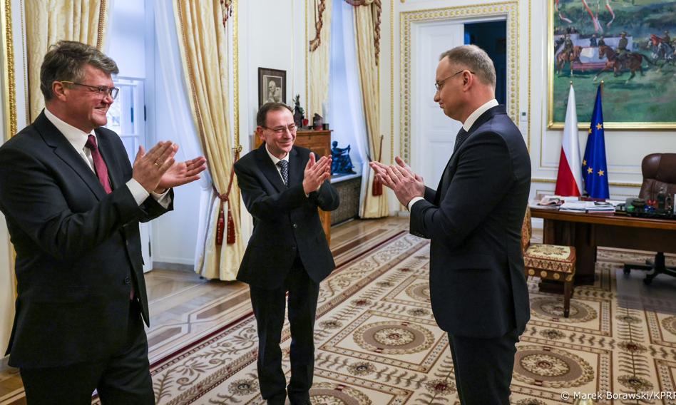 Kancelaria Sejmu żąda od Kamińskiego i Wąsika zwrotu pieniędzy. "Ale ja je wydałem"