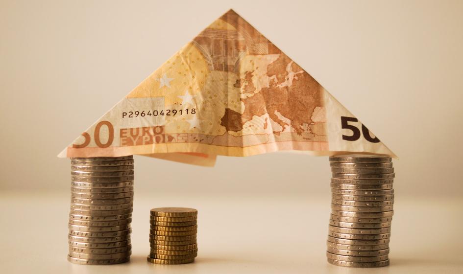 Kurs euro stabilny. Frank poniżej 3,95 zł