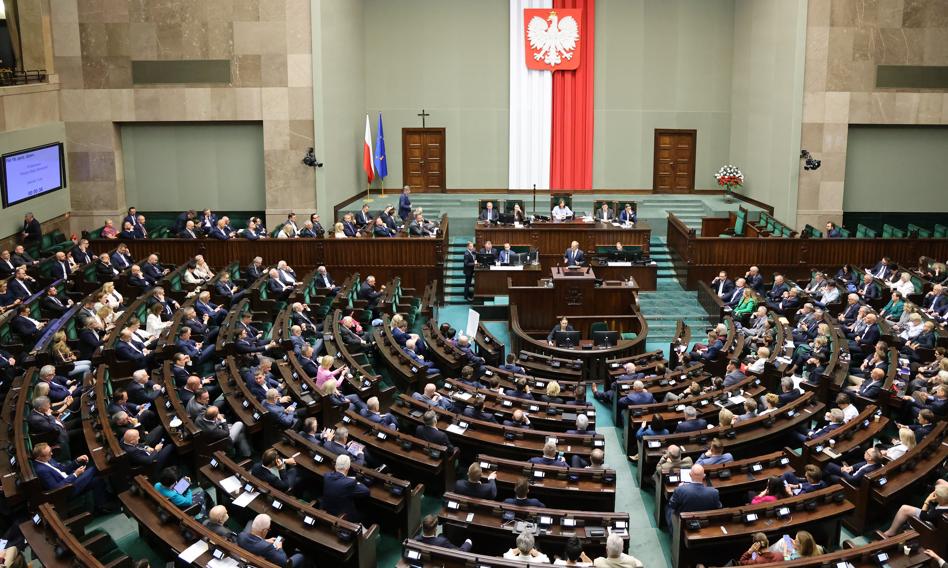 500 litrów alkoholu utknęło w sejmie po wprowadzeniu prohibicji