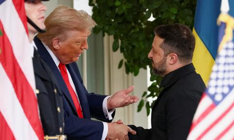 "Economist": Trump jest dla Zełenskiego bardziej niebezpieczny niż Putin