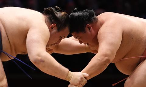 Uchodźca z Ukrainy wygrał elitarny turniej sumo o Puchar Cesarza