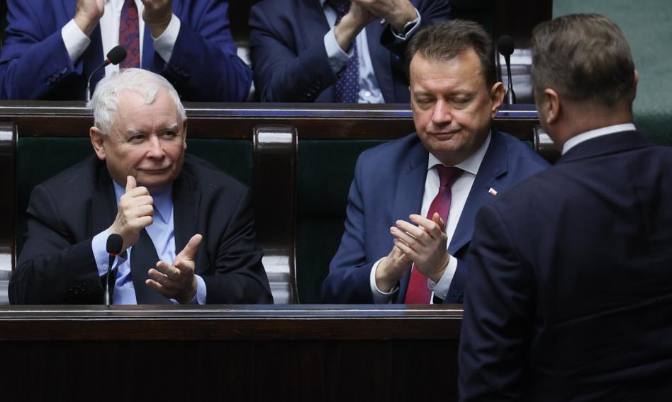 Kaczyński, Szydło i Czarnek z największym odsetkiem elektoratu negatywnego