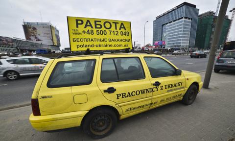 Pomagają zarabiać miliardy, ale coraz częściej słyszą: „nie chcemy was w pracy”