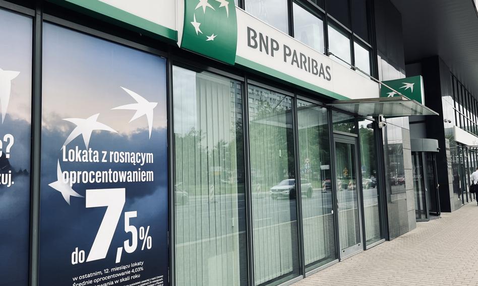 Do 5000 zł za konto firmowe i zwolnienie z opłat. BNP Paribas wśród płacących najwięcej za rachunek dla biznesu