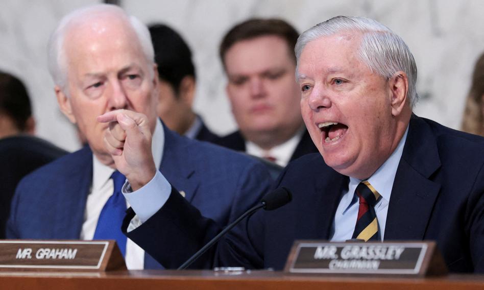 Senator USA grozi palcem Węgrom, Turcji i Słowacji. "Obserwujemy Was"