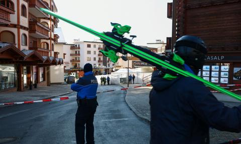 Tragedia w Sylwestra. Dziesiątki ofiar śmiertelnych w Szwajcarii