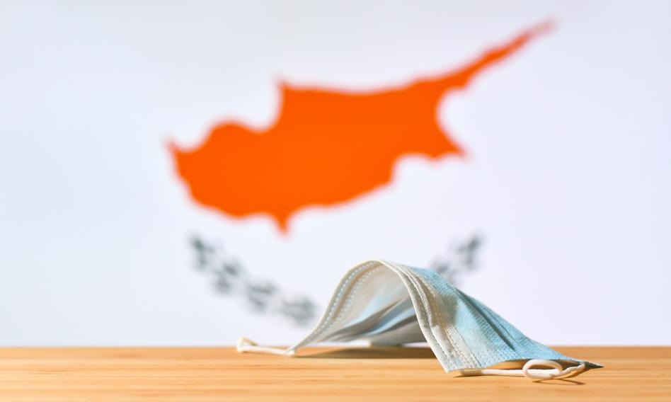 Cypr wraca do obowiązkowych maseczek w pomieszczeniach zamkniętych