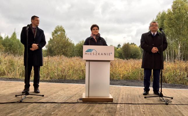 Mateusz Morawiecki, Beata Szydło i Andrzej Adamczyk