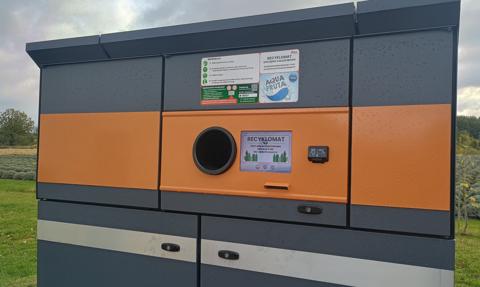 Dino przebiło konkurencję. Kupony z recyklomatów z megadługim terminem ważności
