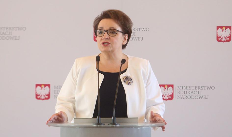 Anna Zalewska podpisała rozporządzenie w sprawie ramowych planów nauczania