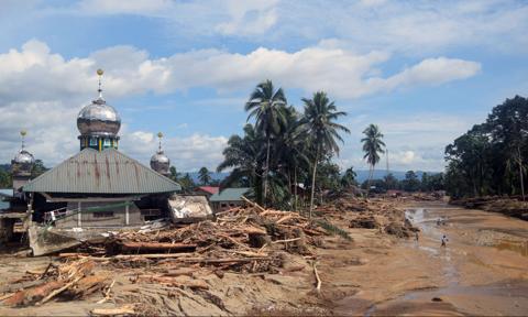 Żywioł dewastuje Azję. Setki ofiar na Sumatrze, Sri Lance i w Tajlandii