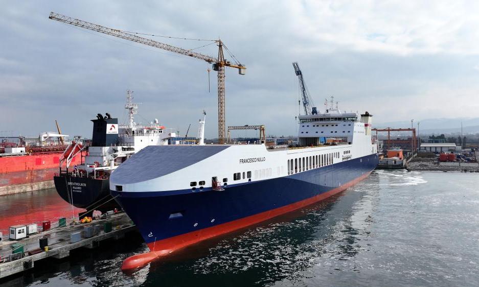 Polskie Linie Oceaniczne chcą świadczyć usługi transportu morskiego dla wojska i przewozić LNG