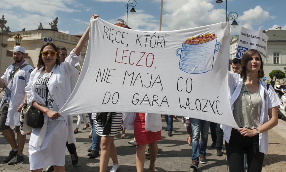 Wielki Protest Ochrony Zdrowia Nie Bedziemy Klakierami Nowego Ladu Bankier Pl