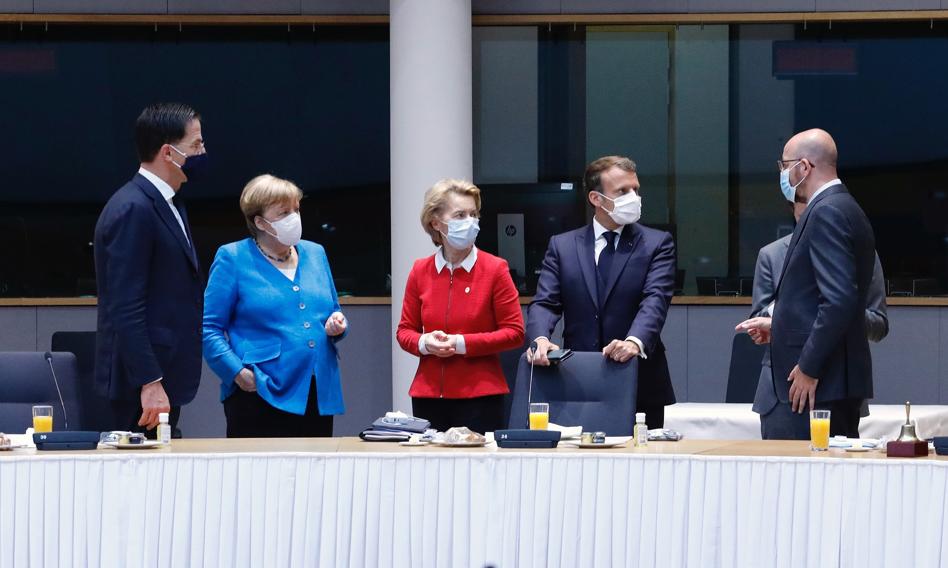 Decydujące chwile w Brukseli. Kompromis Michela odrzucony, ale rozmowy trwają