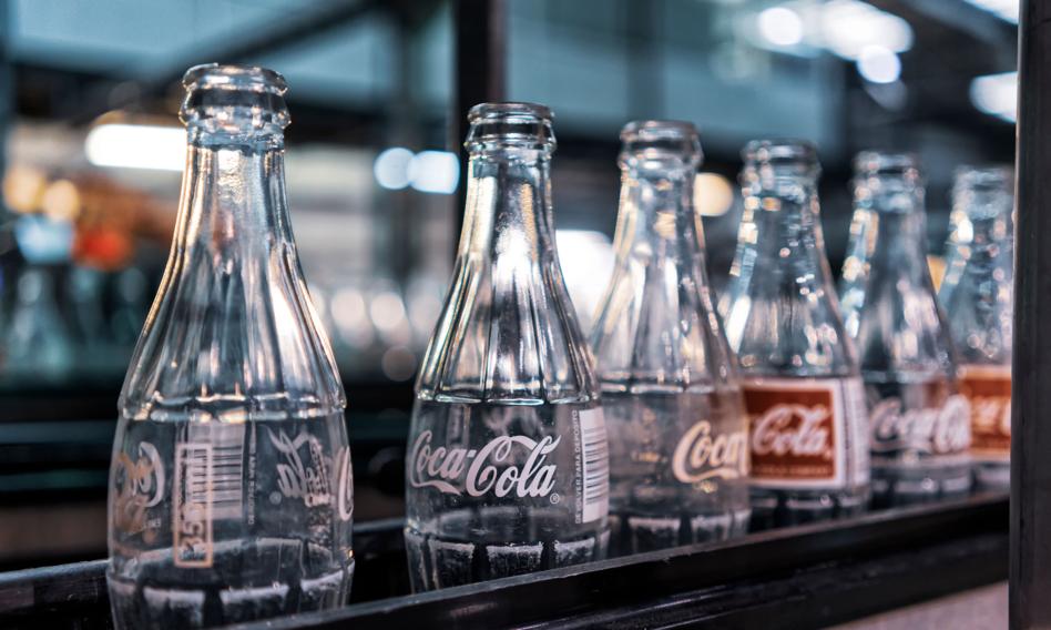 Coca-Cola przejmuje znaną markę wódki. Kwota transakcji robi wrażenie