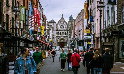 Irlandia znacząco obniża zasiłki dla dużej części ukraińskich uchodźców