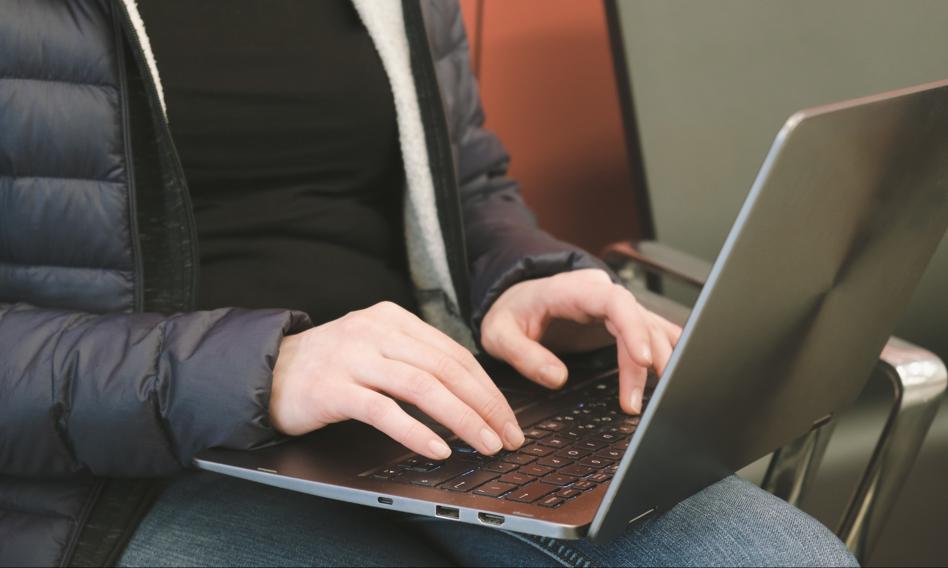Ponad 3 tys. aplikacji na jedno ogłoszenie. Kandydaci ruszyli po pracę