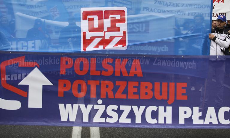 Wgląd do portfeli Polaków, kondycja budowlanki i frank szwajcarski