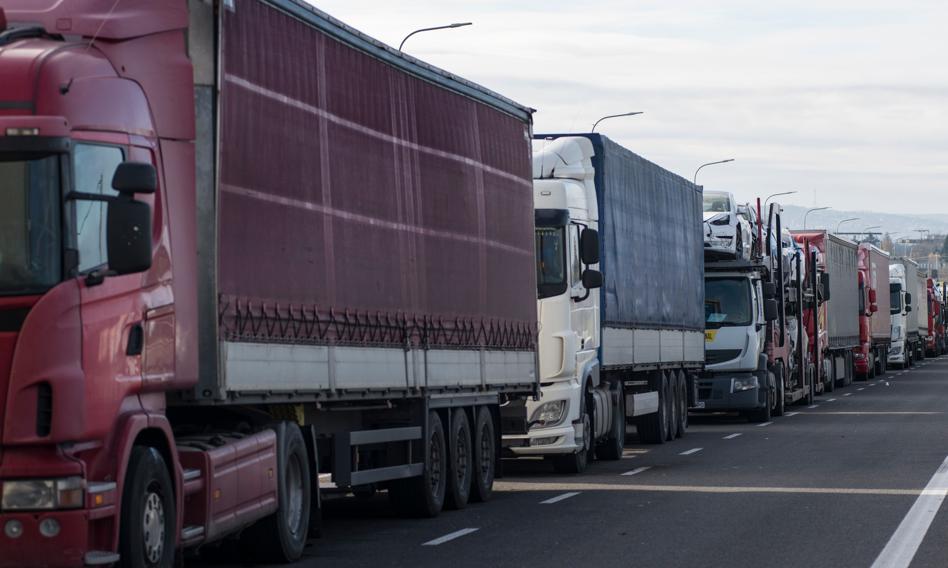 Minister infrastruktury pospiesza Ukrainę. Chodzi o strajk przewoźników